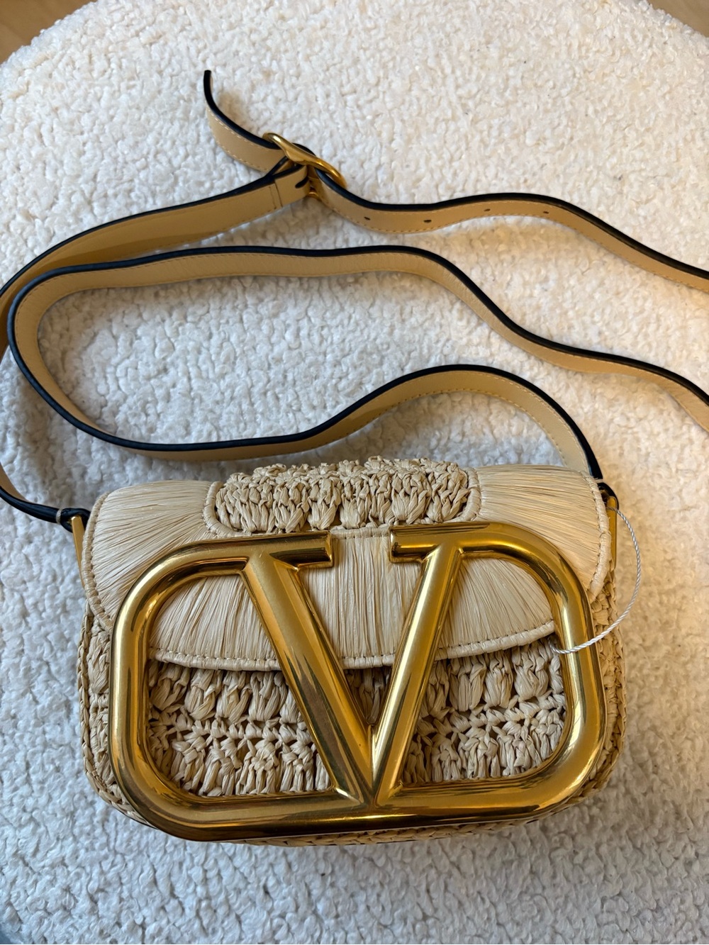 🔥100% Authentic Valentino Beige Raffia and Leather Small Supervee Crossbody Bag🔥